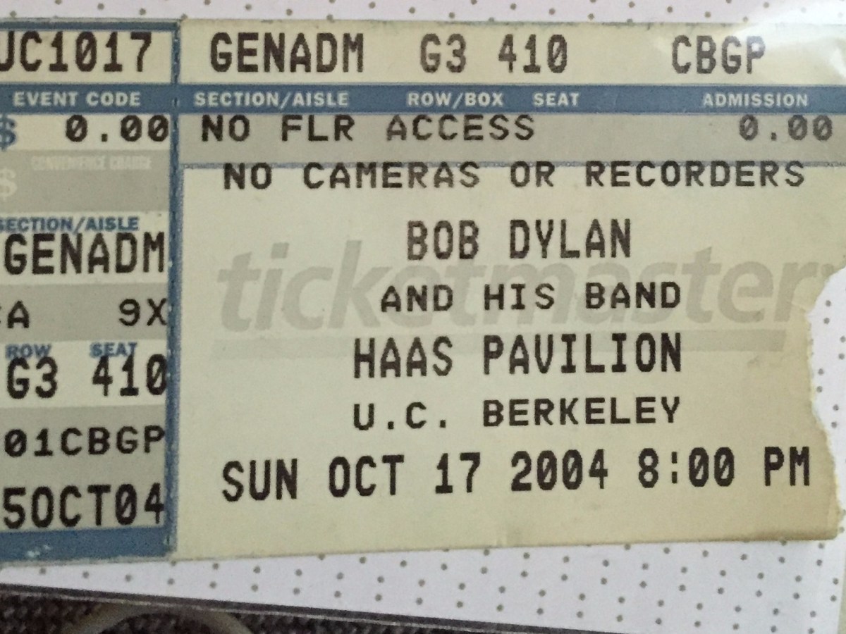 Bob Dylan at the Haas Pavilion on Oct 17,&nbsp;2004